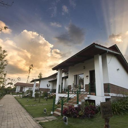 Eka Resort Гассан Екстер'єр фото